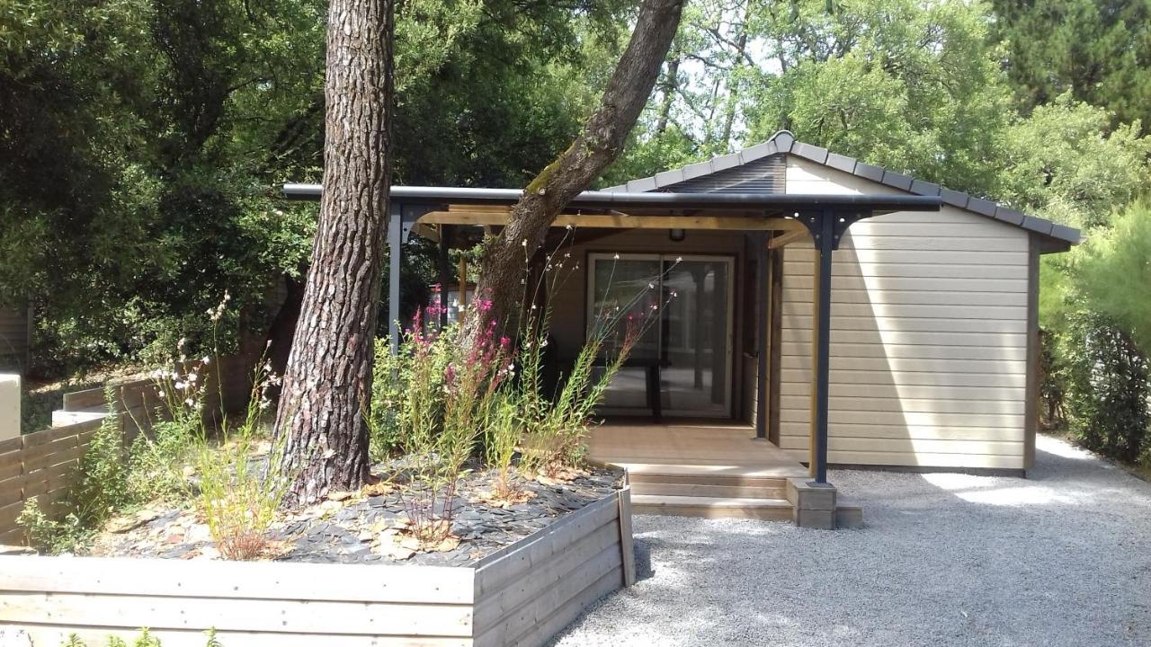 Le Domaine Des Pins Hotel Saint-Hilaire-de-Riez ภายนอก รูปภาพ