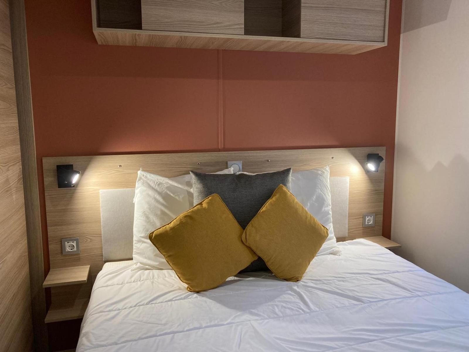Le Domaine Des Pins Hotel Saint-Hilaire-de-Riez ภายนอก รูปภาพ